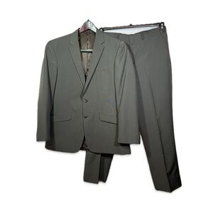 Kenneth Cole Taupe Pinstripes Suit Men’s Size 42Regular 2 Button Jacket